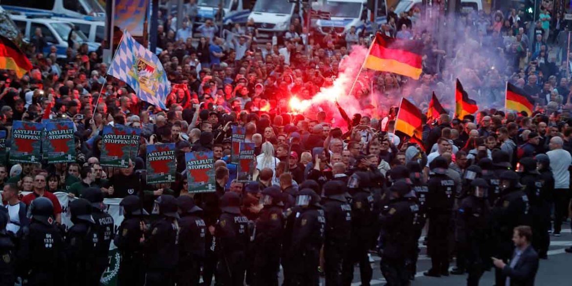 Allemagne-a-Chemnitz-les-neonazis-font-la-chasse-aux-etrangers Allemagne-a-Chemnitz-les-neonazis-font-la-chasse-aux-etrangers