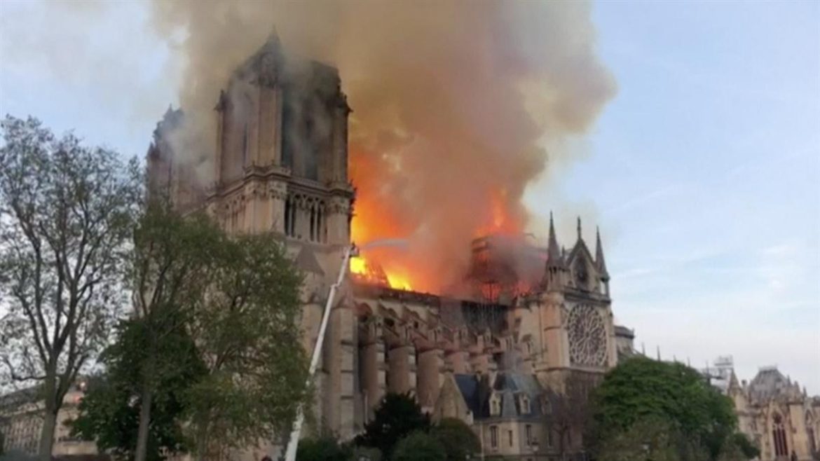 Notre_Dame_Cathedral_Fire